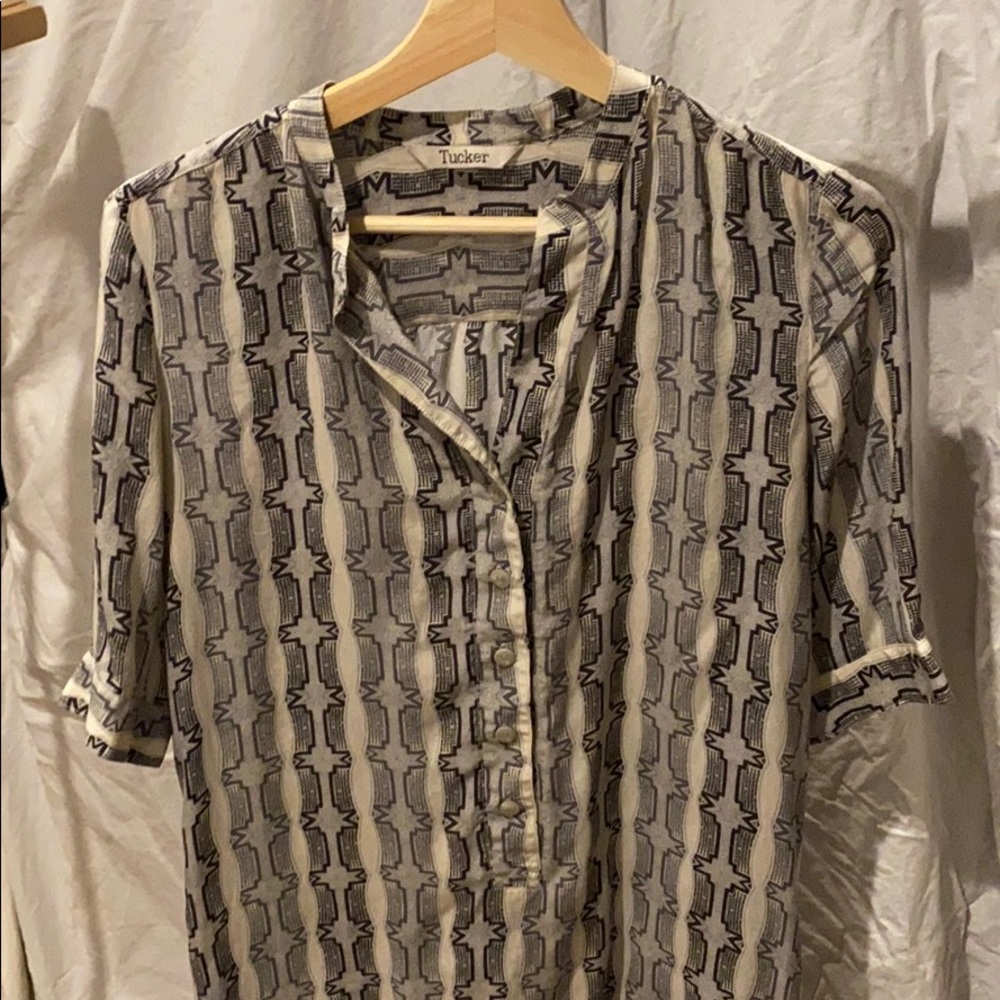 Final Markdown Silk Patterned Tunic - Sz S - image 2